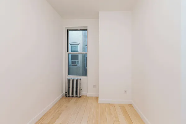 Rented by Nooklyn NYC LLC | media 13