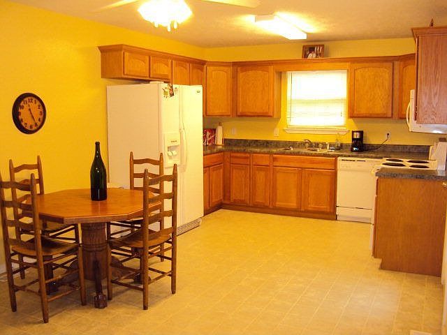 2nd image of 3001 Westway Dr