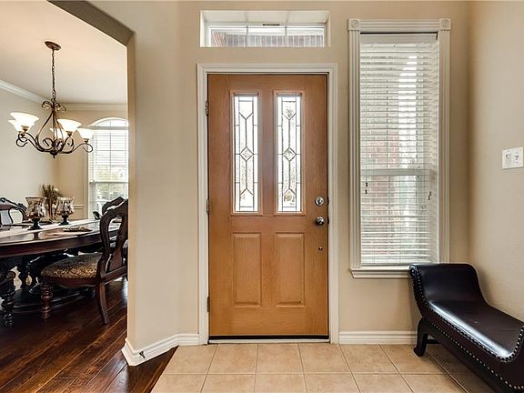 3rd image of 716 Marina Vista Dr