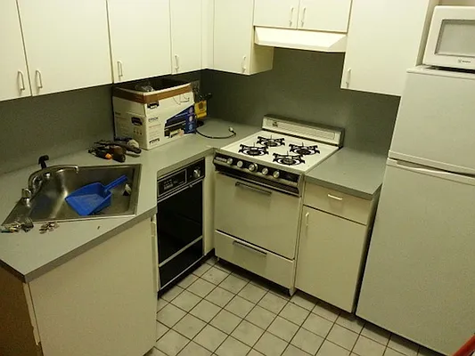 Rented by ZealEstate Group Inc | media 39