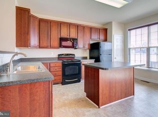 132 Darden Ct E, Martinsburg, WV 25403