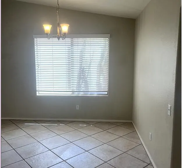 617 S Golden Key St — Photo 4