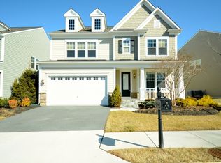 6614 Jessamine Ln, Annandale, VA 22003
