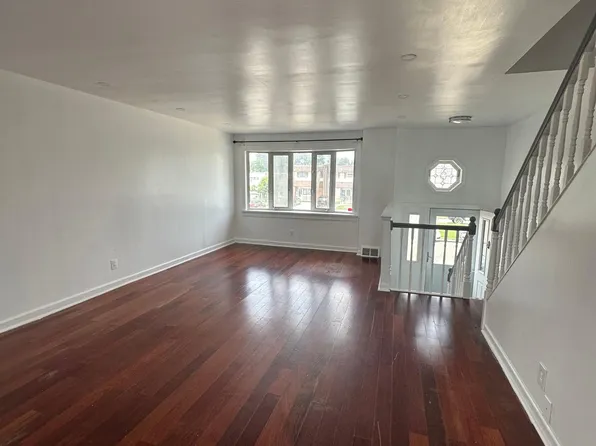 3257 Morning Glory Rd, Philadelphia, PA 19154