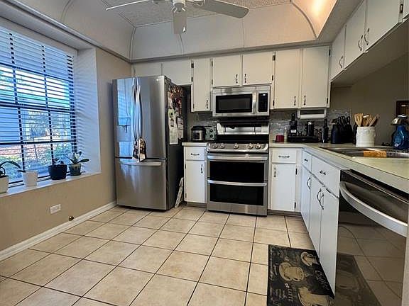 4th image of 10520 Millriver Dr