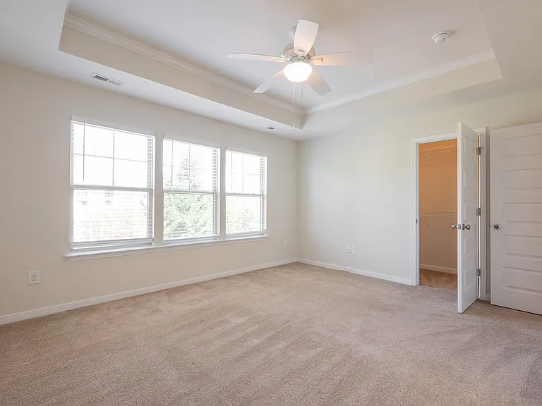 Primary Bedroom - WIC