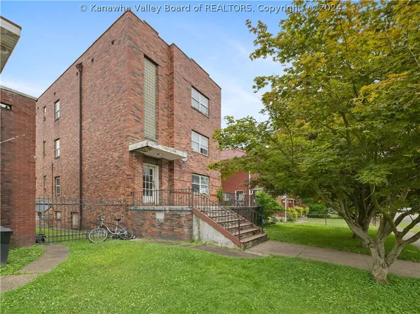 1522 Lewis St, Charleston, WV 25311