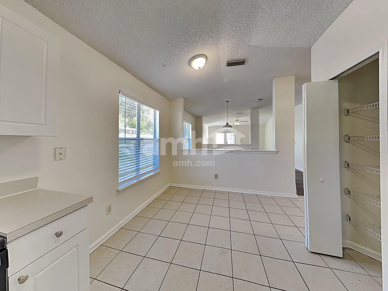 3 bed, 2.0 bath, 1542 sqft, $2,435 — Photo 4