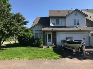 3584 Genevieve Ave N, Oakdale, MN 55128