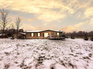4230 W Muskrat Rd, Sheridan, MI 48884