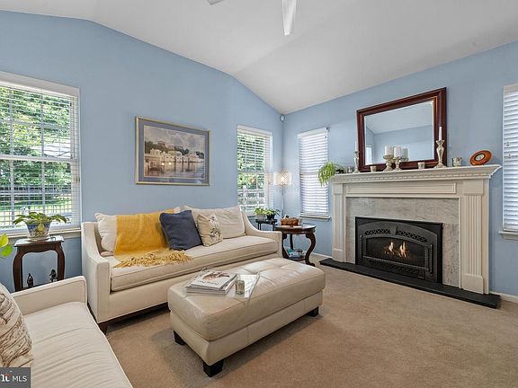 5th image of 147 Azalea Cir