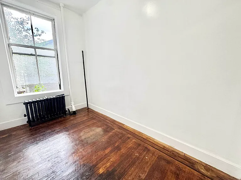 305 E 109th St #10 — Photo 8