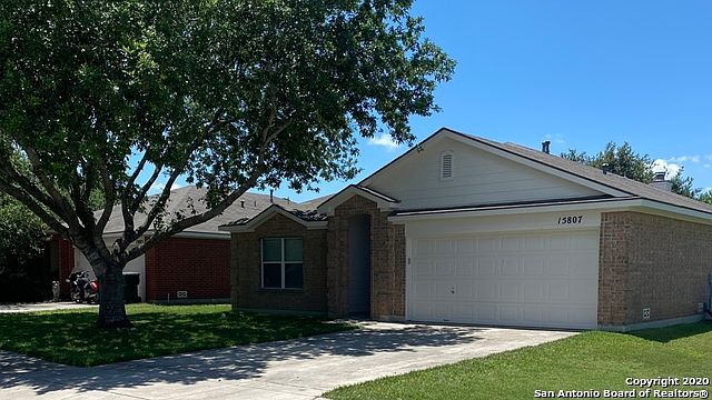 1st image of 15807 Beaufort Blvd
