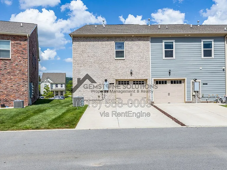 714 Hahn Ct — Photo 36
