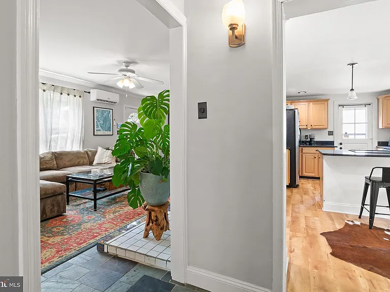 214 Sumner Rd — Photo 11
