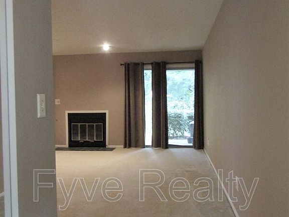 3rd image of 51 Arbor End SE