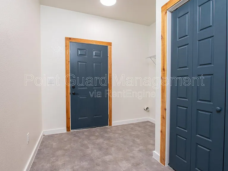 2885 N Oliver St — Photo 44