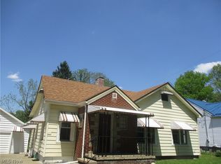 411 Eastlawn St, Geneva, OH 44041