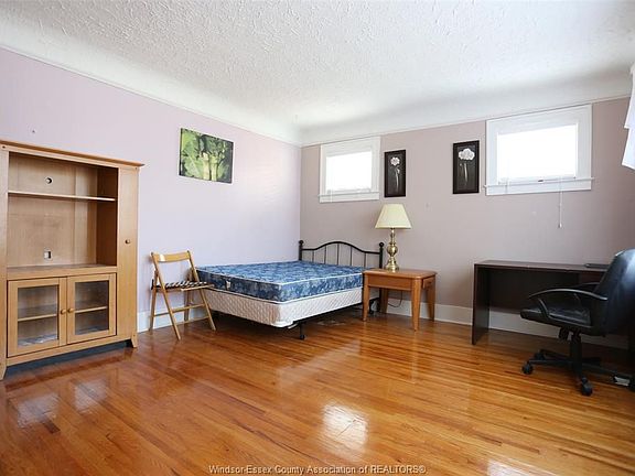 5th image of 715 Rankin Ave