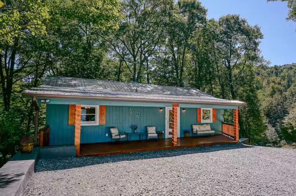 4 bed, 1644 sqft, $3,500 — Photo 1