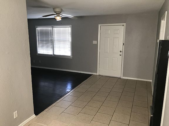 5th image of 2002 Skylark Dr