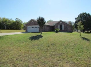 3962 County Road 4640, Trenton, TX 75490