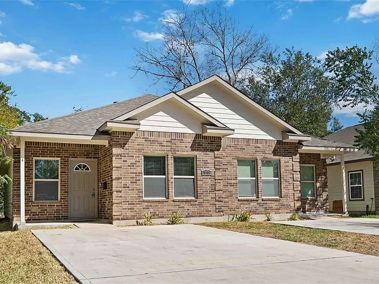 5105 Southwind St #A — Photo 3