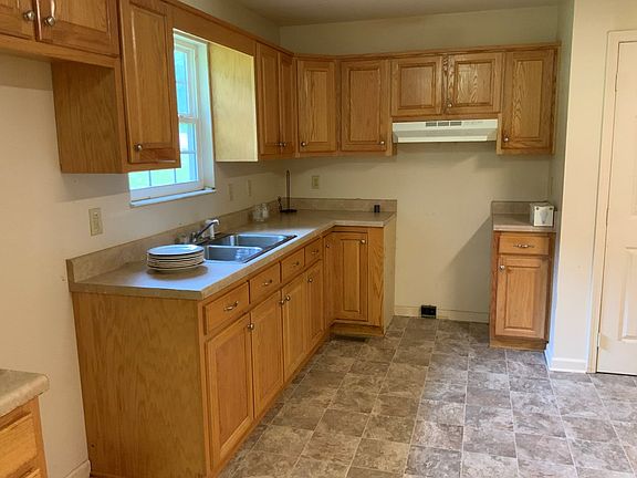4th image of 307-307 Sunset Dr