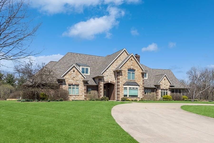1st image of 3808 Stoney Pointe Ln NE