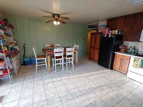 4th image of 5760 Essex Ct