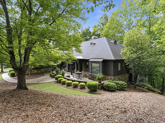 4th image of 5124 Clubridge Dr W