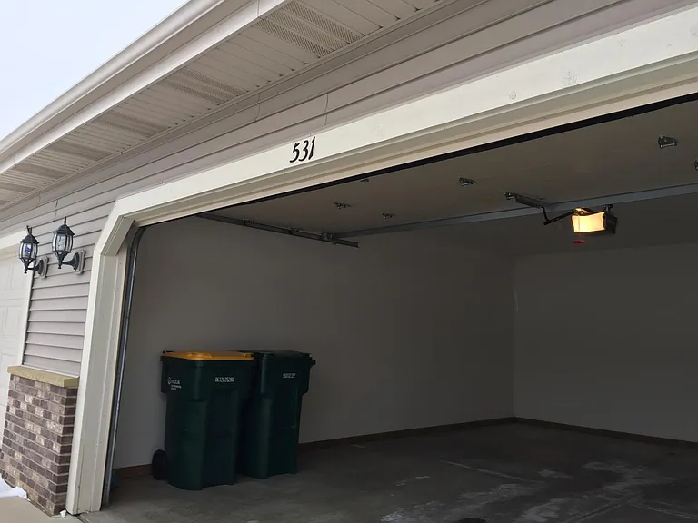 531 Timberline Dr — Photo 3