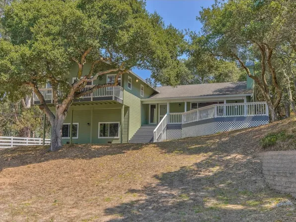 450 Echo Valley Rd, Salinas, CA 93907