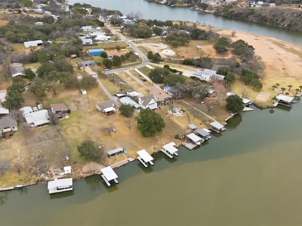 833 Sandy Mountain Dr, Sunrise Beach, TX 78643