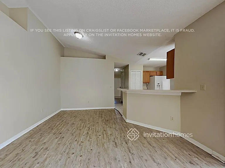 2624 Lake Jackson Cir — Photo 8