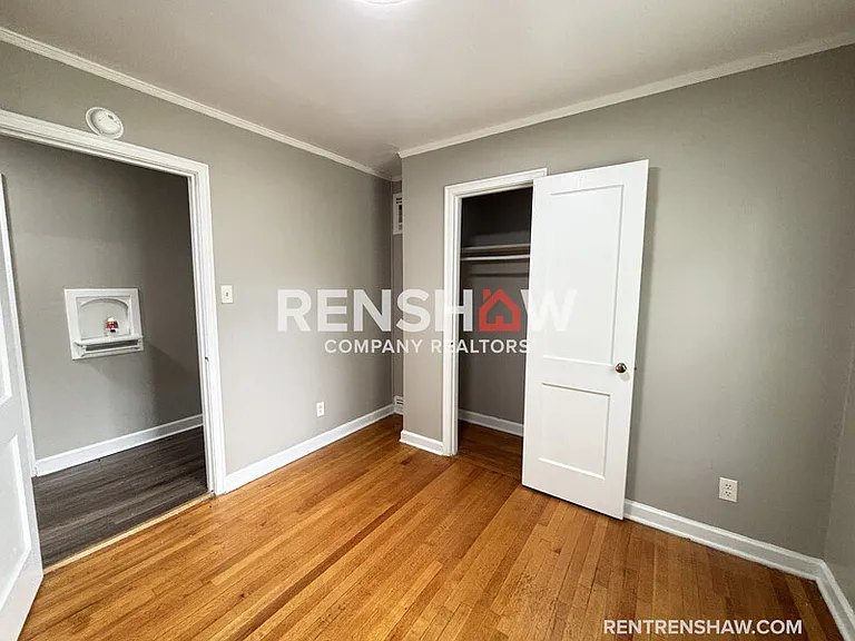 1065 Larry Ln — Photo 12