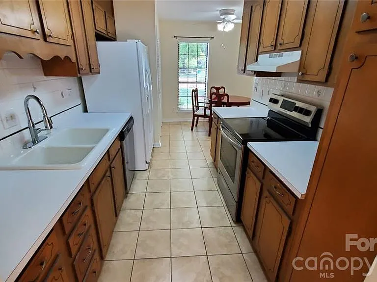 10327 Osprey Dr — Photo 24