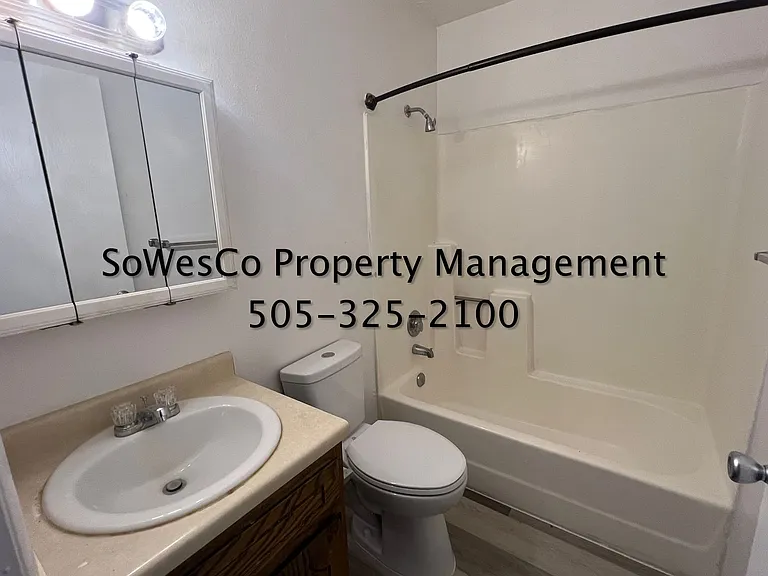 826 N Vine Ave #C — Photo 11
