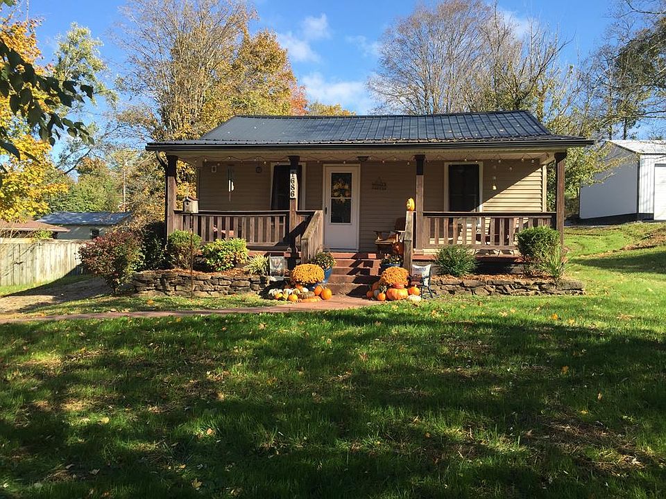 1st image of 1686 Green Valley Rd
