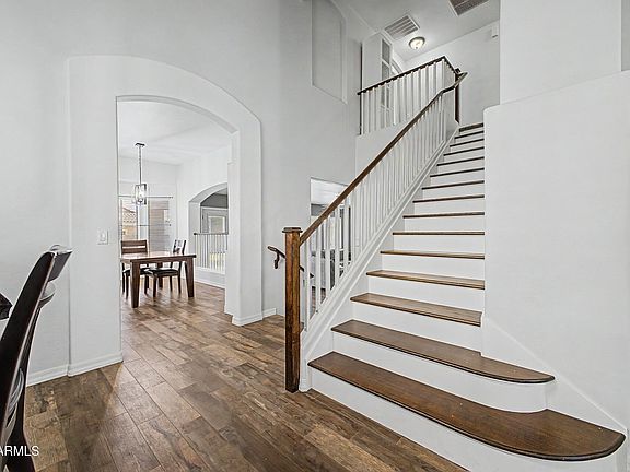 5th image of 42165 W RAMONA Street