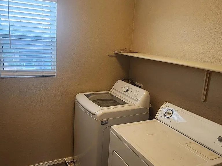1058 W Sea Star Dr — Photo 15