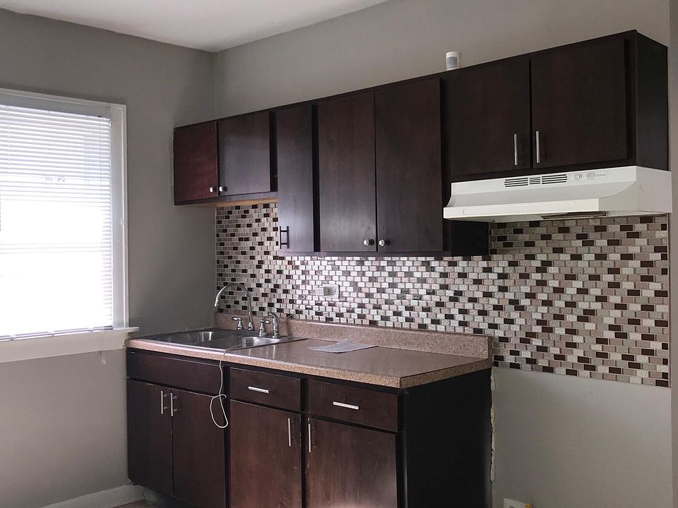 2nd image of 10745 S Eggleston Ave