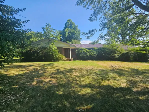 109 Smith St, Livingston, TN 38570