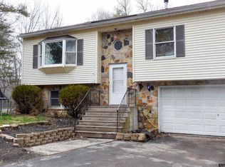 225 Tompkins Rd, Ravena, NY 12143