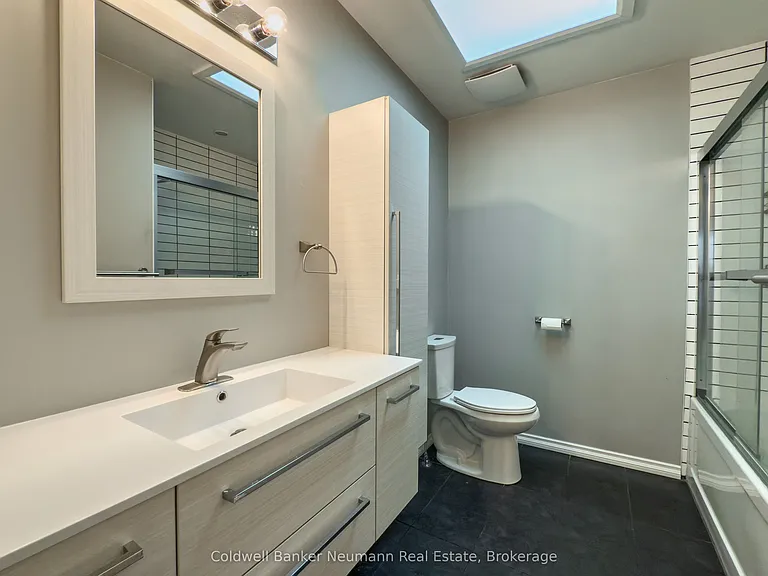 37 Dunhill Cres #UPPER — Photo 11