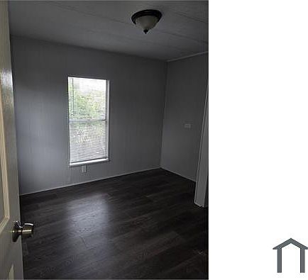 3rd image of 2537 Lakeview St