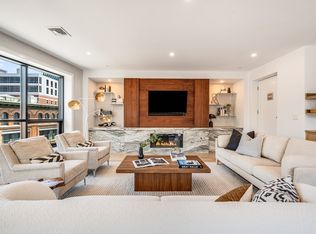 355 Congress St #PENTHOUSE 2, Boston, MA 02210