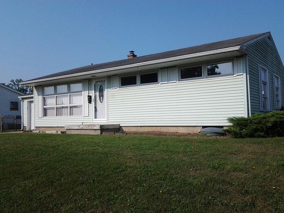 1st image of 247 Mount Logan Dr
