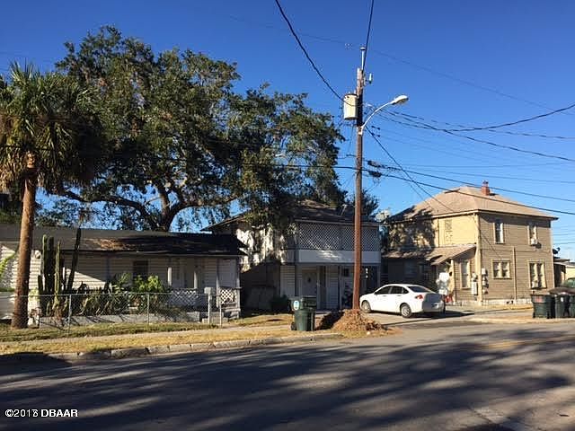 1st image of 120 Marion St #Et