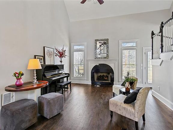 5th image of 4104 Wandering Rose Ln